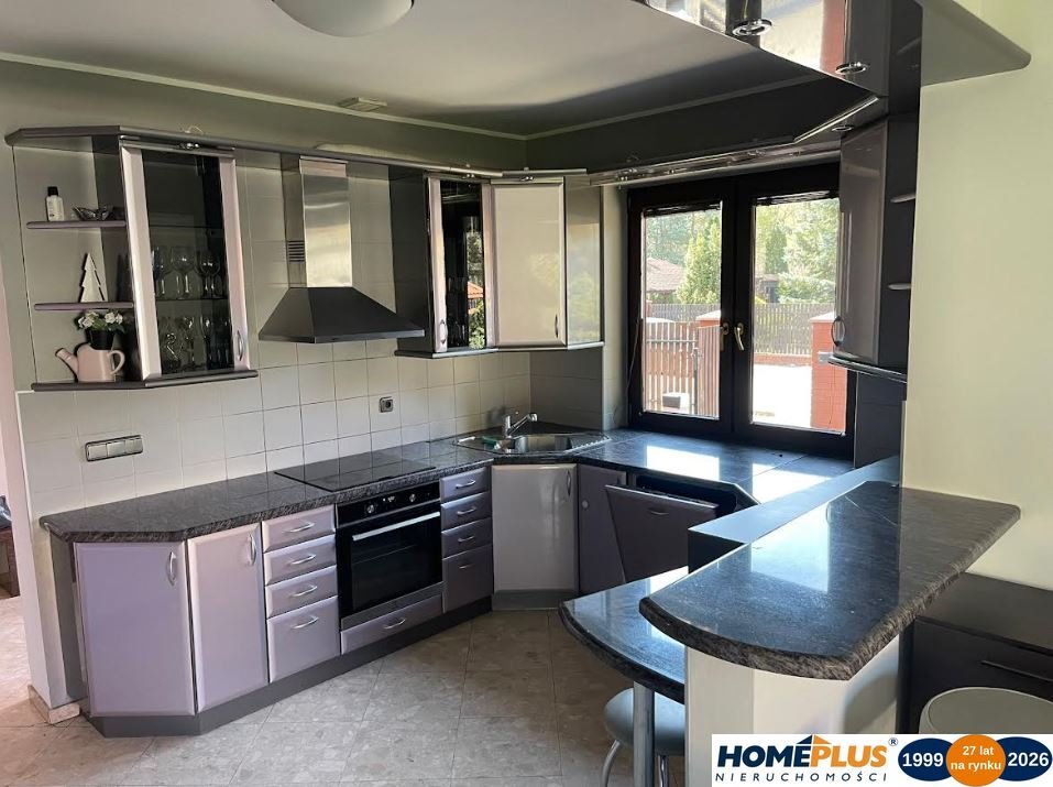 Przestronny dom 280 m² z garażem i ogrodem w Józefinie Józefin  280m2 Foto 1