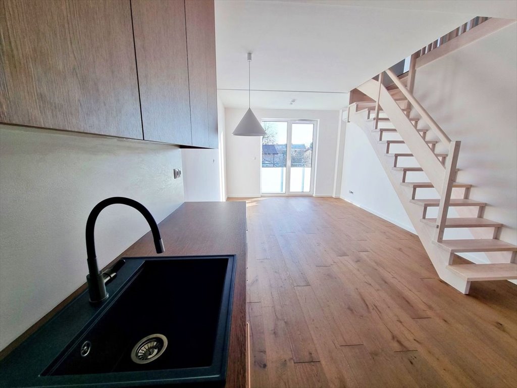 Mieszkanie czteropokojowe  na sprzedaż Piastów, Warszawska  77m2 Foto 1