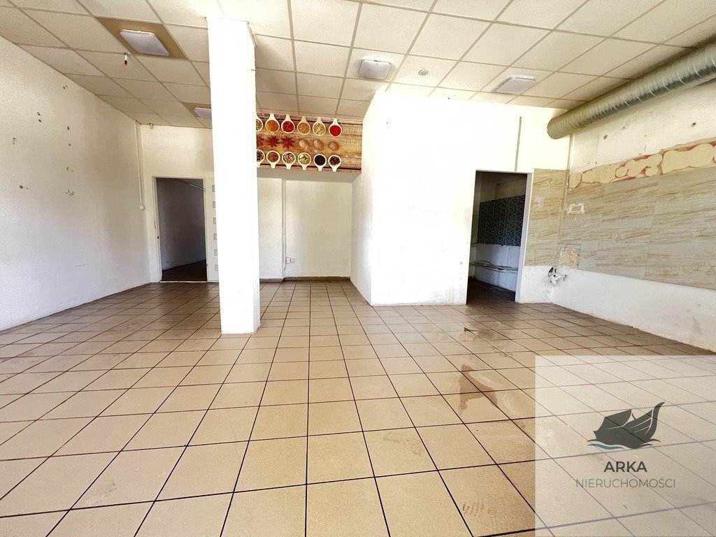 Lokal usługowy 69,8 m² z witrynami i dwoma wejściami Szczecin, Os. Słoneczne  70m2 Foto 1