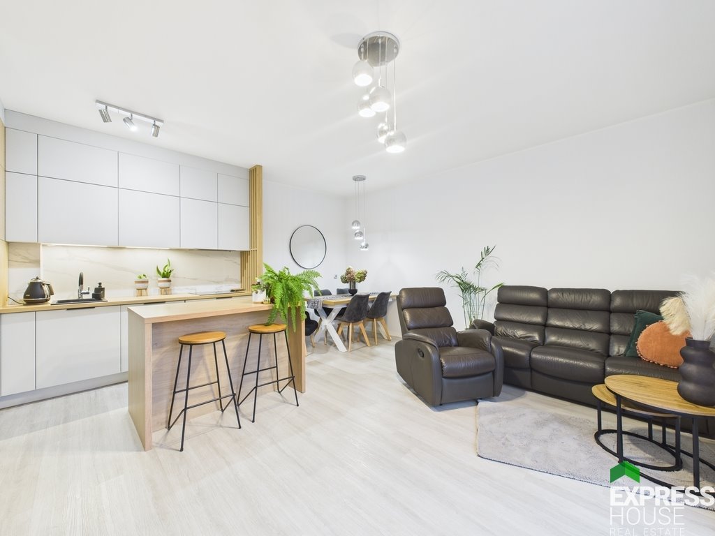 Komfortowy bliźniak z garażem i ogrodem, gotowy do wprowadzenia Plewiska, Podgórna  77m2 Foto 1