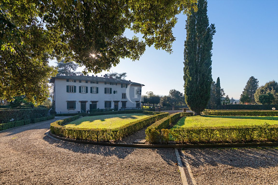 Dwupoziomowe mieszkanie z panoramicznym widokiem na Florencję Włochy, Florencja  85m2 Foto 1