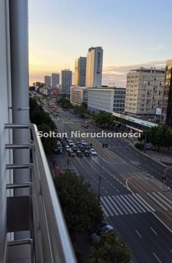 Dwupokojowe mieszkanie z widokiem na miasto w centrum Warszawy Warszawa, Śródmieście, Centrum  52m2 Foto 1