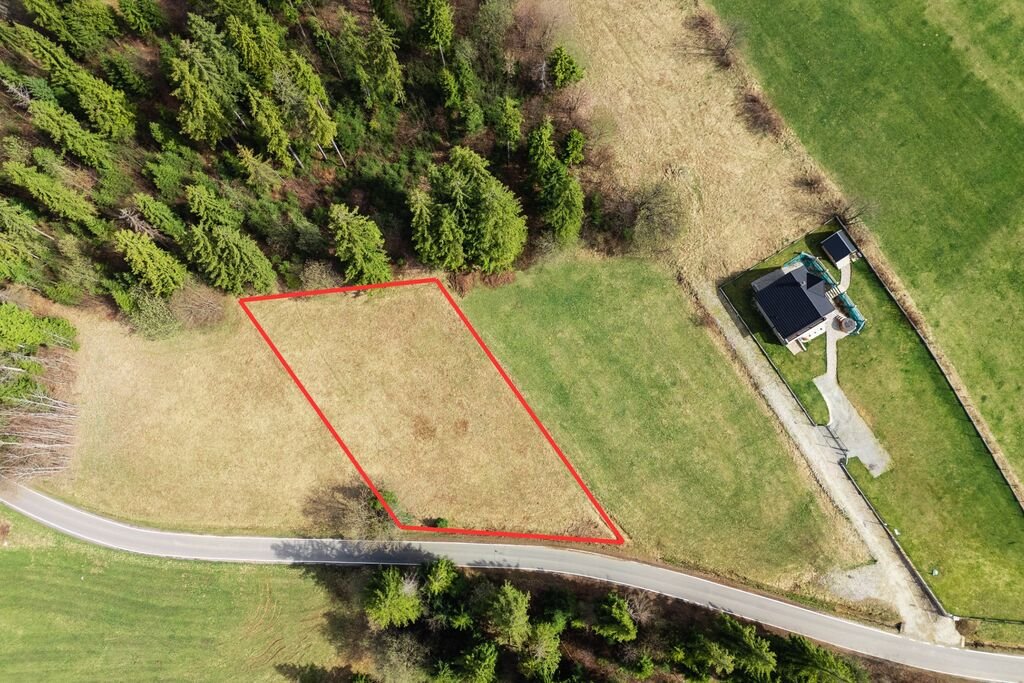Działka 1662 m² z mediami, dostępem do drogi (Biały Dunajec) Gliczarów Górny  1 662m2 Foto 1