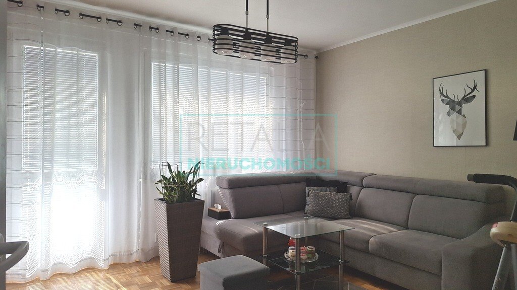 Mieszkanie trzypokojowe na sprzedaż Żyrardów  63m2 Foto 1
