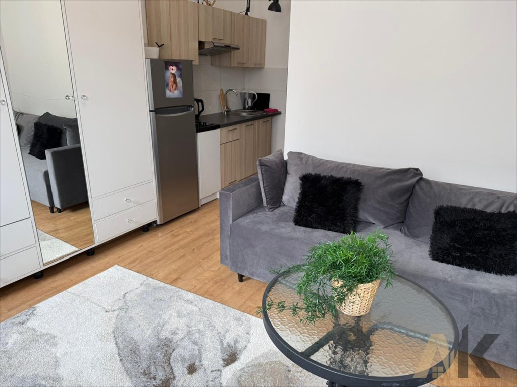 Kawalerka 23 m² w centrum Nowego Sącza, niskie opłaty Nowy Sącz, Jana Sobieskiego  23m2 Foto 1