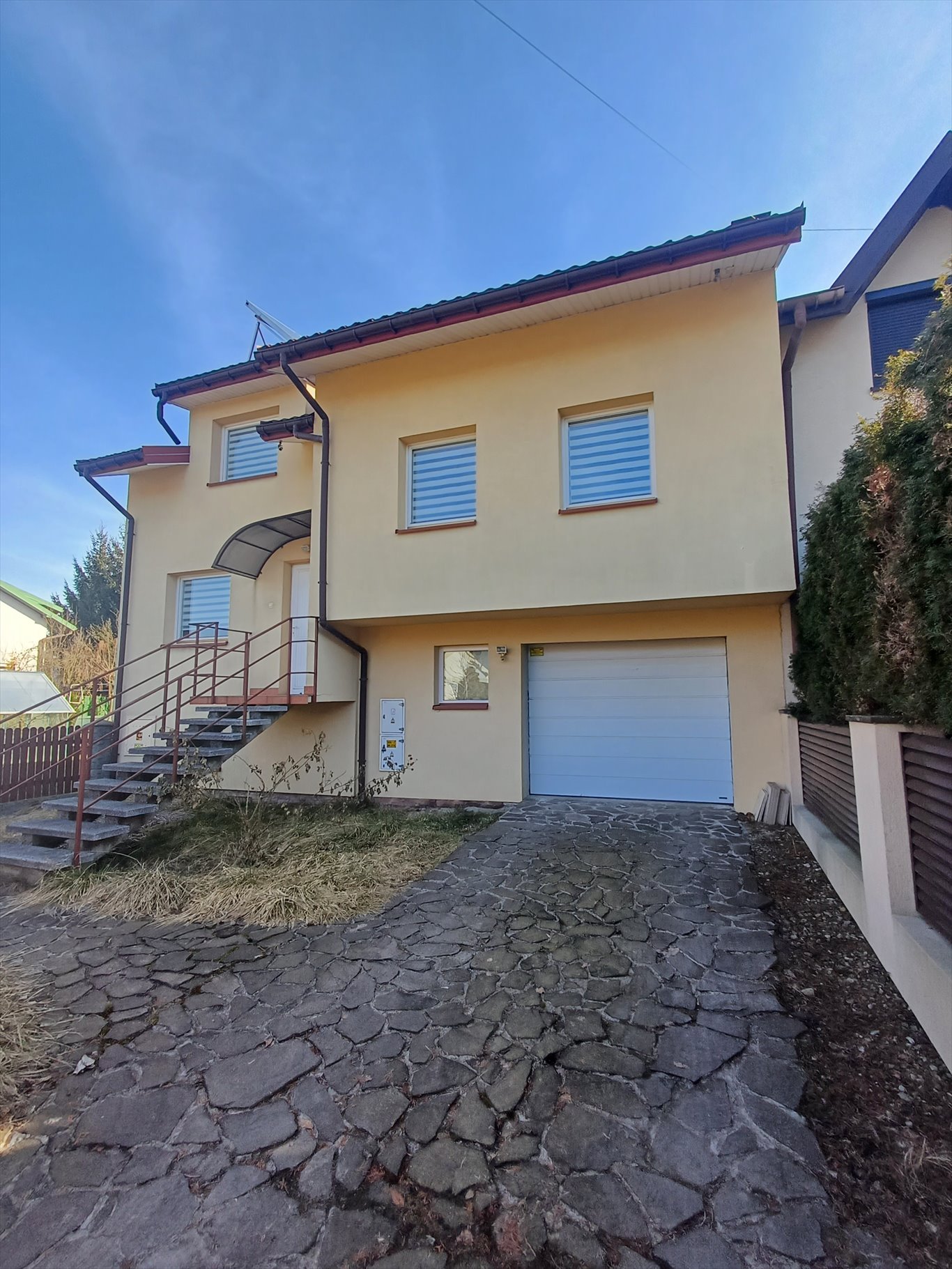 Do sprzedania przestronny dom bliźniak 225 m² z garażem i ogrodem Jasło  225m2 Foto 1