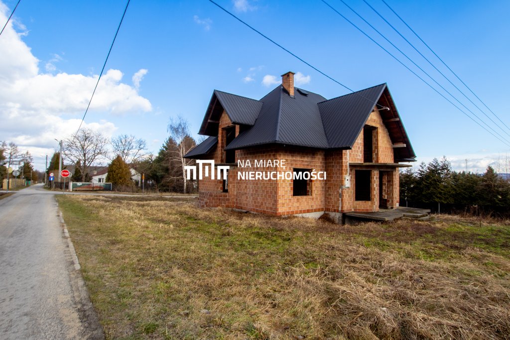 Przestronny dom 255 m² w Lutoryżu – surowy otwarty, duży potencjał Lutoryż  150m2 Foto 1