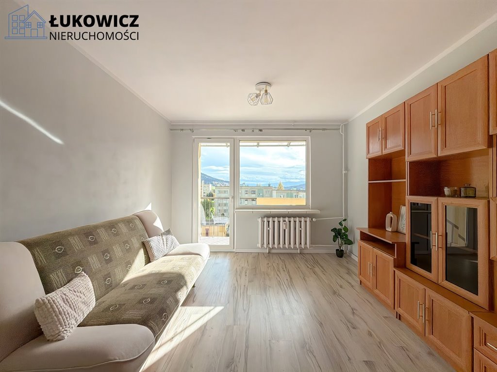 Mieszkanie trzypokojowe na sprzedaż Bielsko-Biała, Osiedle Langiewicza  59m2 Foto 1