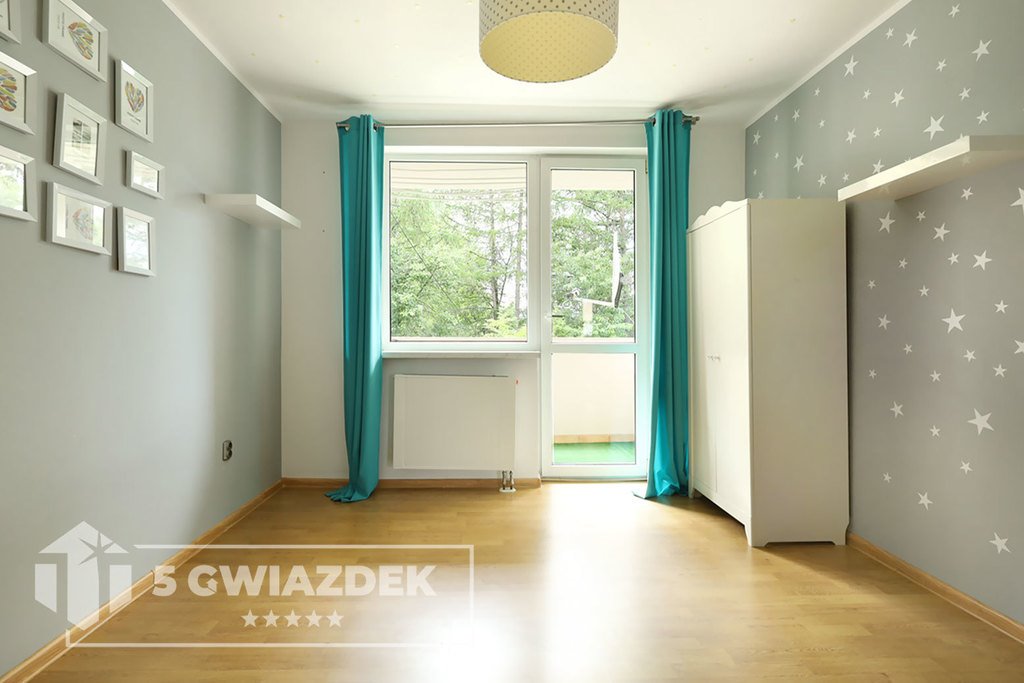 Mieszkanie dwupokojowe na sprzedaż Biały Bór  53m2 Foto 3