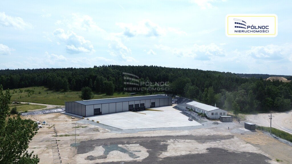 Lokal użytkowy na sprzedaż Okmiany  2 700m2 Foto 1