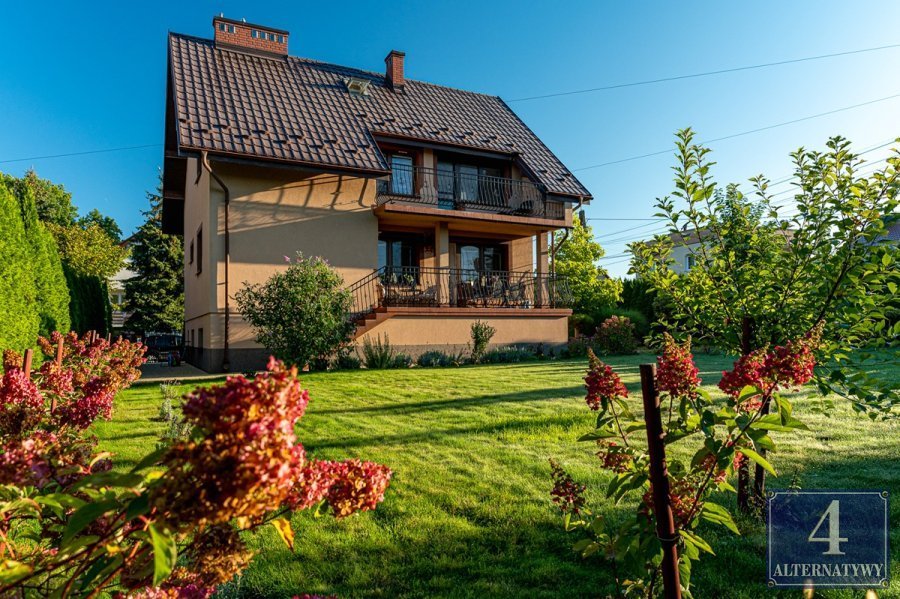Wyjątkowy dom 167 m² w Tarnowcu, cisza i komfort - polecam! Tarnowiec  167m2 Foto 1