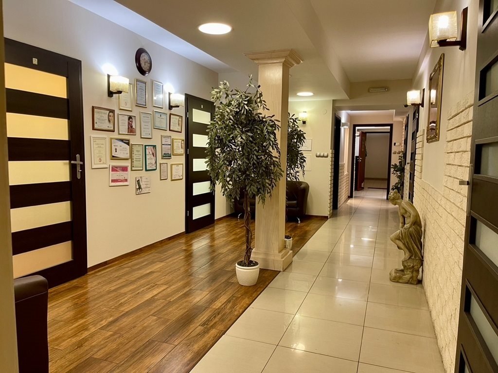 Lokal użytkowy 144 m2 w centrum Kielc, nowoczesny budynek Kielce, Centrum, św. Leonarda  144m2 Foto 1