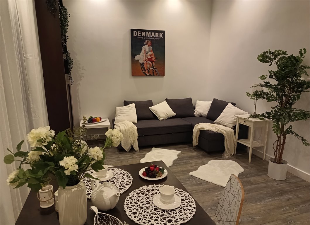 Przytulne 26 m² z balkonem, winda, blisko metra Warszawa, Śródmieście, Świętokrzyska 16  26m2 Foto 1