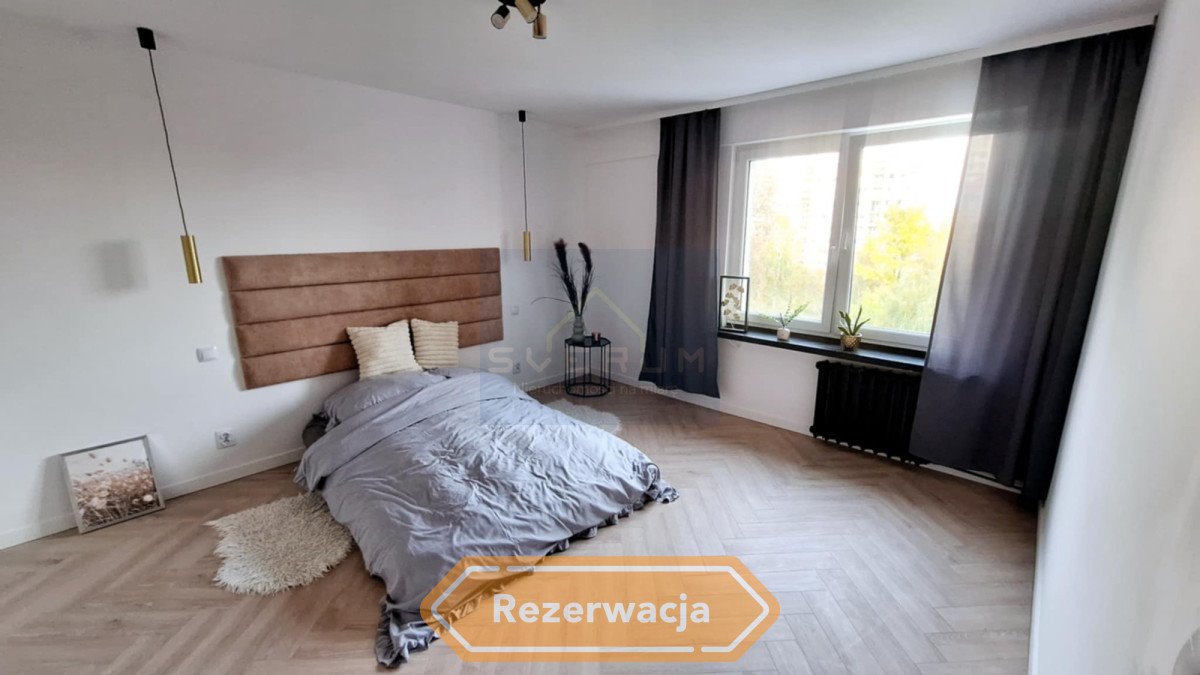 Mieszkanie trzypokojowe na sprzedaż Częstochowa, Tysiąclecie  52m2 Foto 1