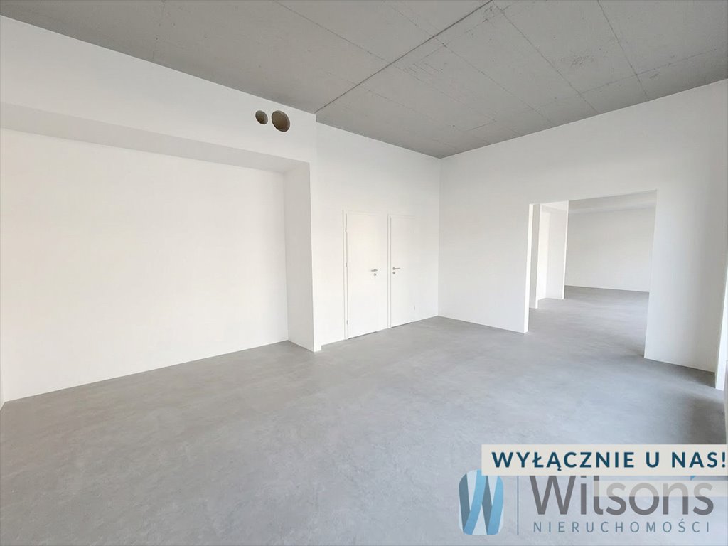 Lokal usługowy 73 m² z witrynami i dwoma wejściami Warszawa, Herbu Korczak  73m2 Foto 1