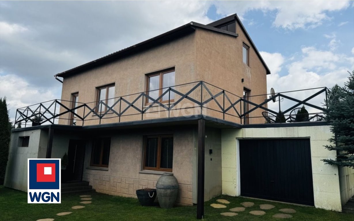 Urokliwy dom 150 m² z kominkiem i ogrodem - polecam! Tuliszów, Tuliszów  150m2 Foto 1