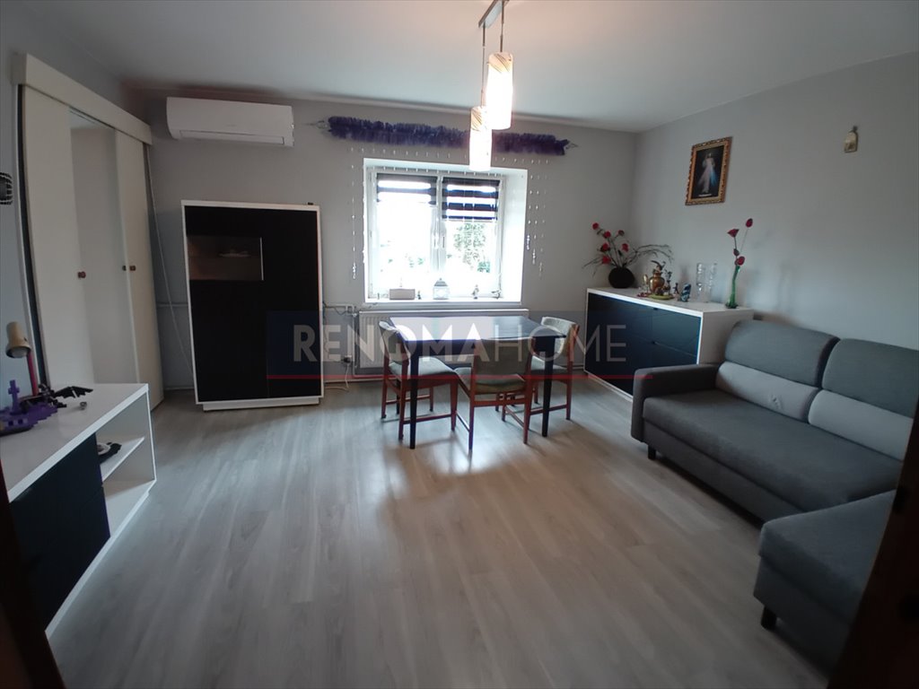 Pół domu z osobnym wejściem, ogród i garaż – gotowe do zamieszkania Świdnica  219m2 Foto 1