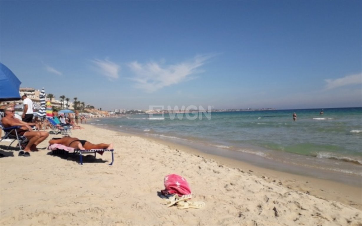 Mieszkanie czteropokojowe  na sprzedaż Hiszpania, Torrevieja, 100 m od plaży!  77m2 Foto 7