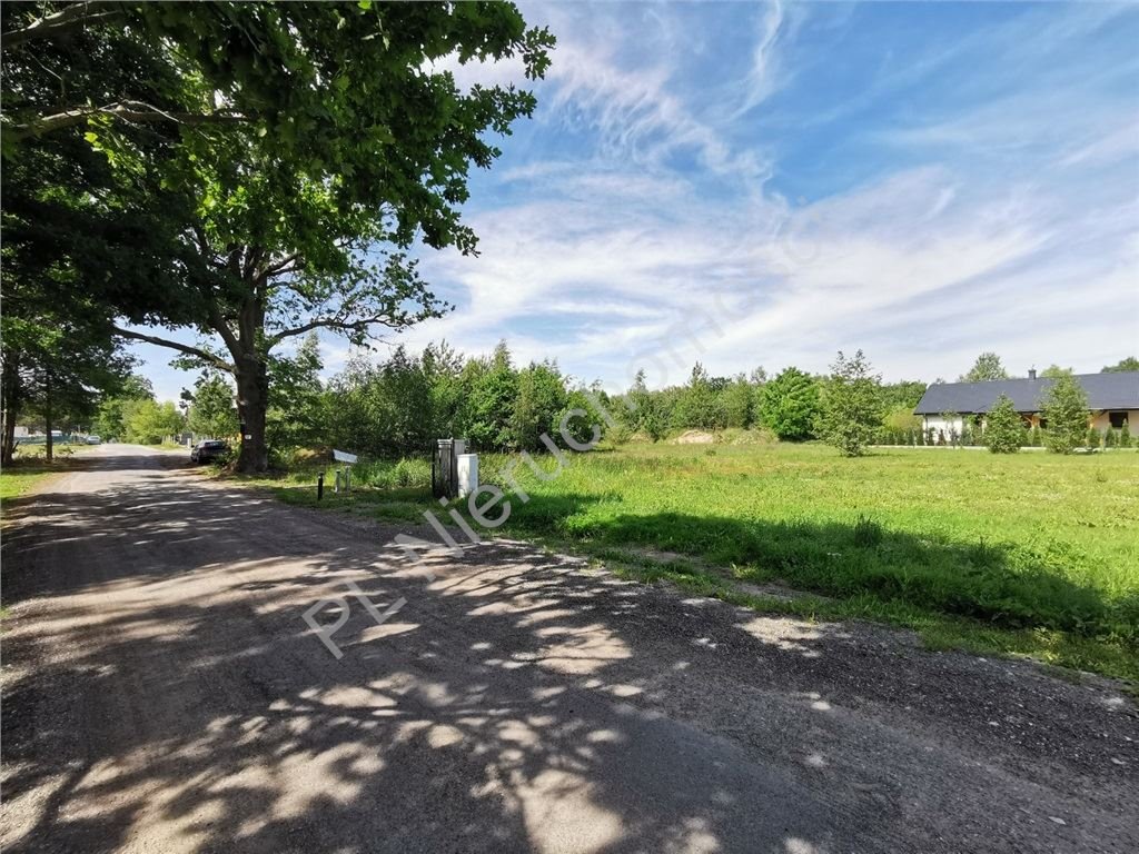 Działka budowlana 1400 m² z mediami, asfalt w Ruscu Rusiec  1 400m2 Foto 1