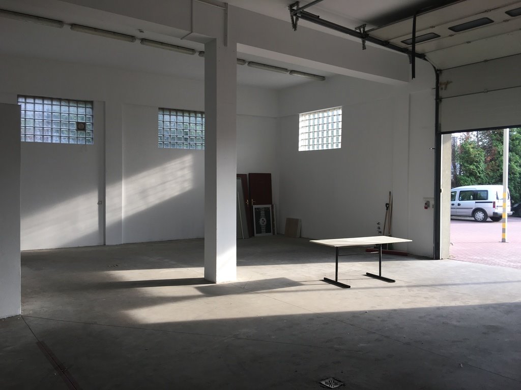 Magazyn 750 m² z biurem, ogrodzony teren, parking Warszawa, Ursus  750m2 Foto 1