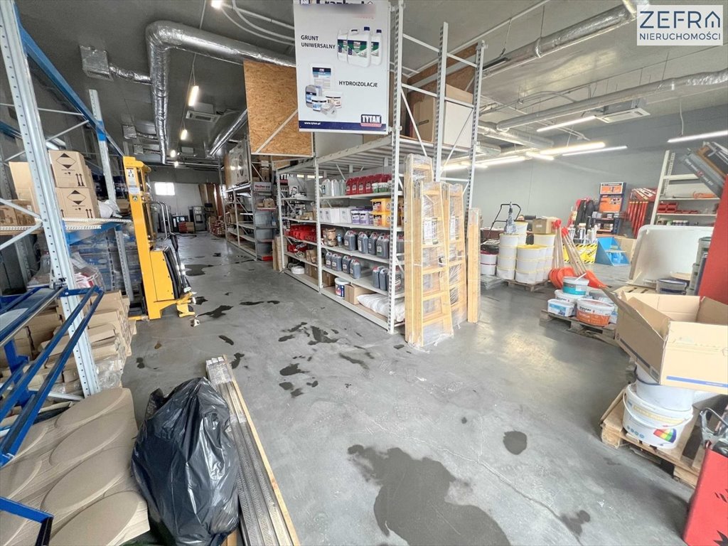 Lokal użytkowy na wynajem Modlniczka  400m2 Foto 1