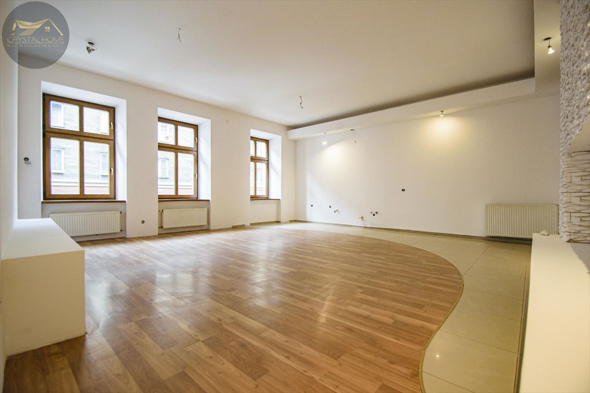 Mieszkanie trzypokojowe na sprzedaż Świdnica, Grodzka  98m2 Foto 1