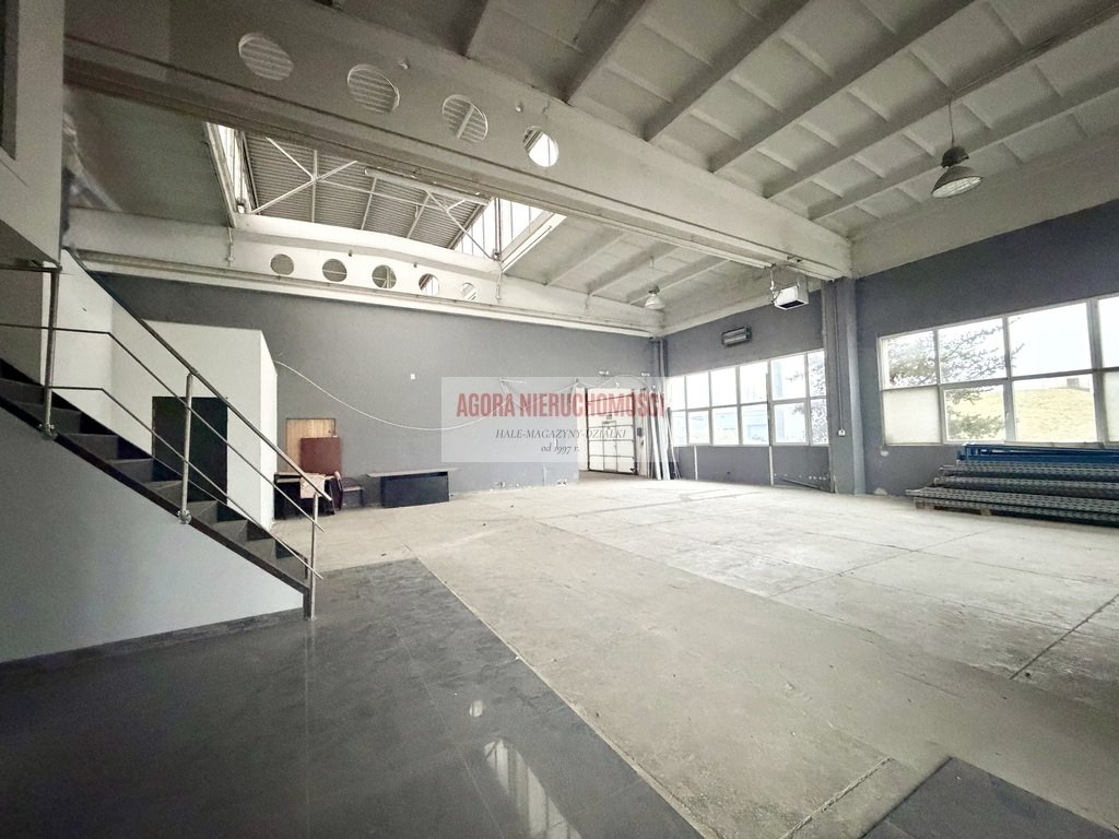 Wynajem magazynu 428 m² z biurem, TIR, ogrzewanie Niepołomice  428m2 Foto 1