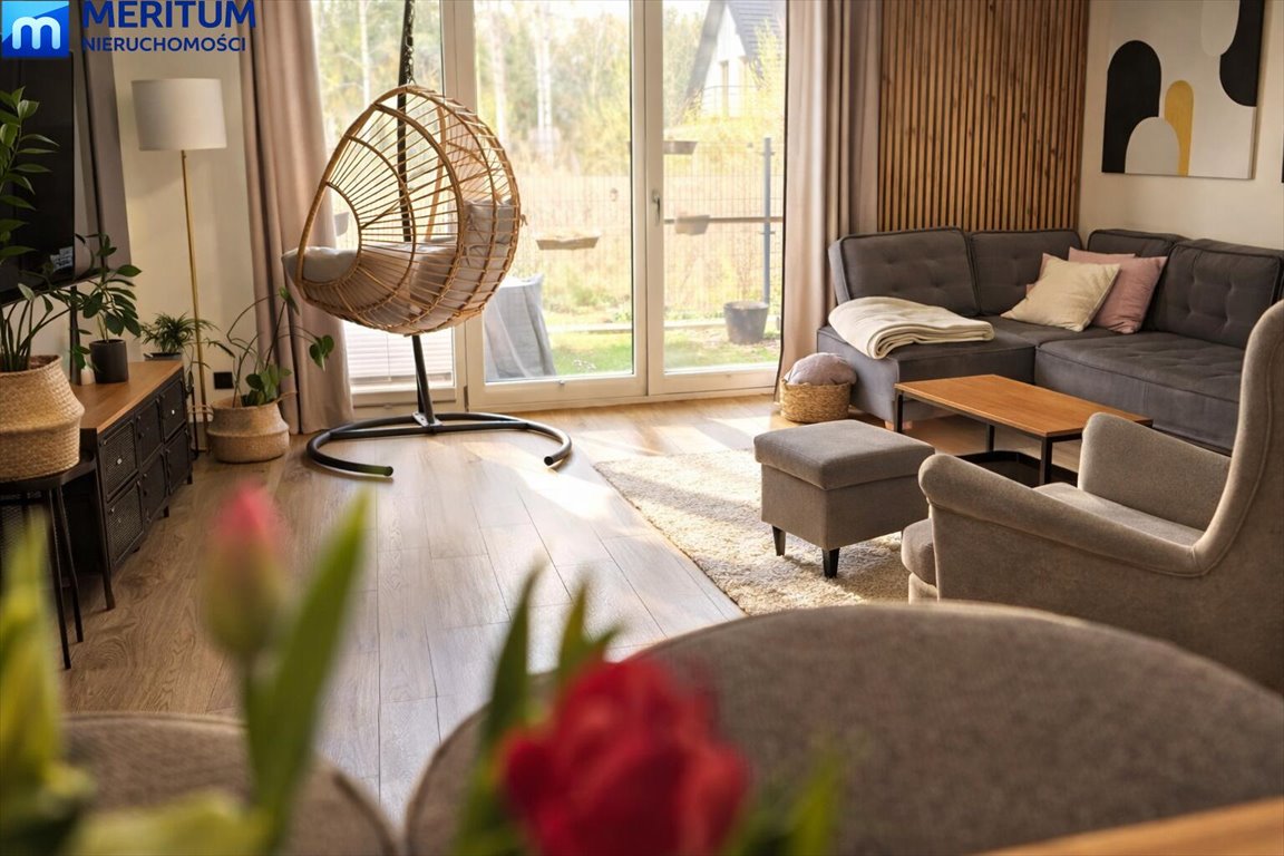 Komfortowy segment 105 m2 z ogrodem na zamkniętym osiedlu Żyrardów  105m2 Foto 1