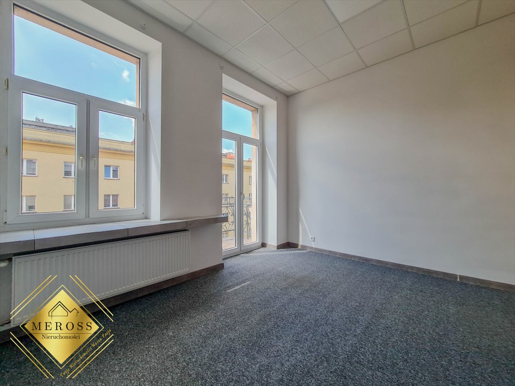 Na wynajem przestronny lokal 47 m² w Śródmieściu Częstochowy Częstochowa, Śródmieście  47m2 Foto 1