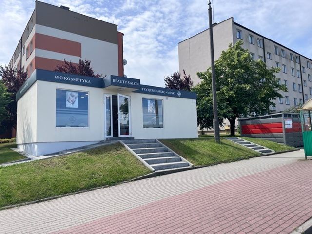 Atrakcyjny lokal usługowy 42 m2 z wyposażeniem w Chojnicach Chojnice, Książąt Pomorskich  42m2 Foto 1