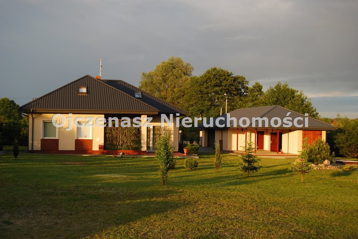 Dom z dużym ogrodem (4600 m²) i garażem w Kruszynie Kruszyn Krajeński  184m2 Foto 1