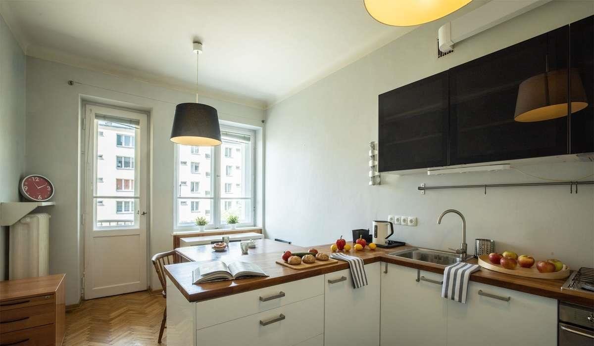 Mieszkanie dwupokojowe na sprzedaż Łódź, ul. dr. Stefana Kopcińskiego  61m2 Foto 1