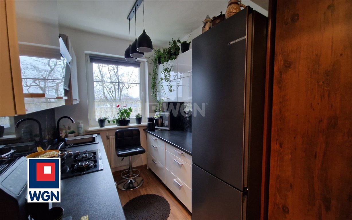 Mieszkanie trzypokojowe na sprzedaż Szprotawa, Koszarowa  48m2 Foto 1