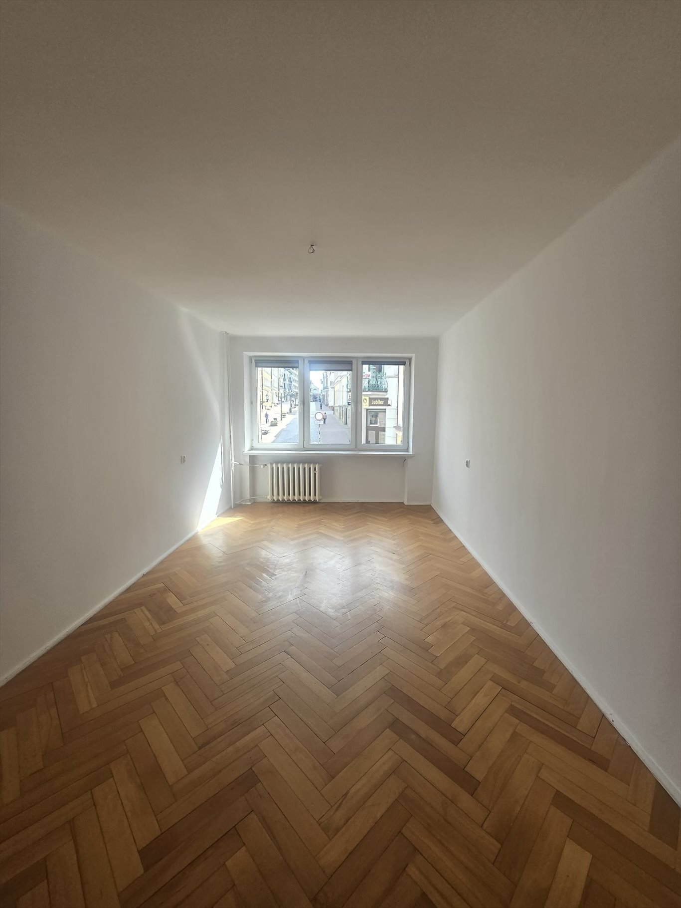 Do sprzedania przytulna kawalerka 34,5 m² z parkingiem w Gorlicach Gorlice, Łukasiewicza  35m2 Foto 1