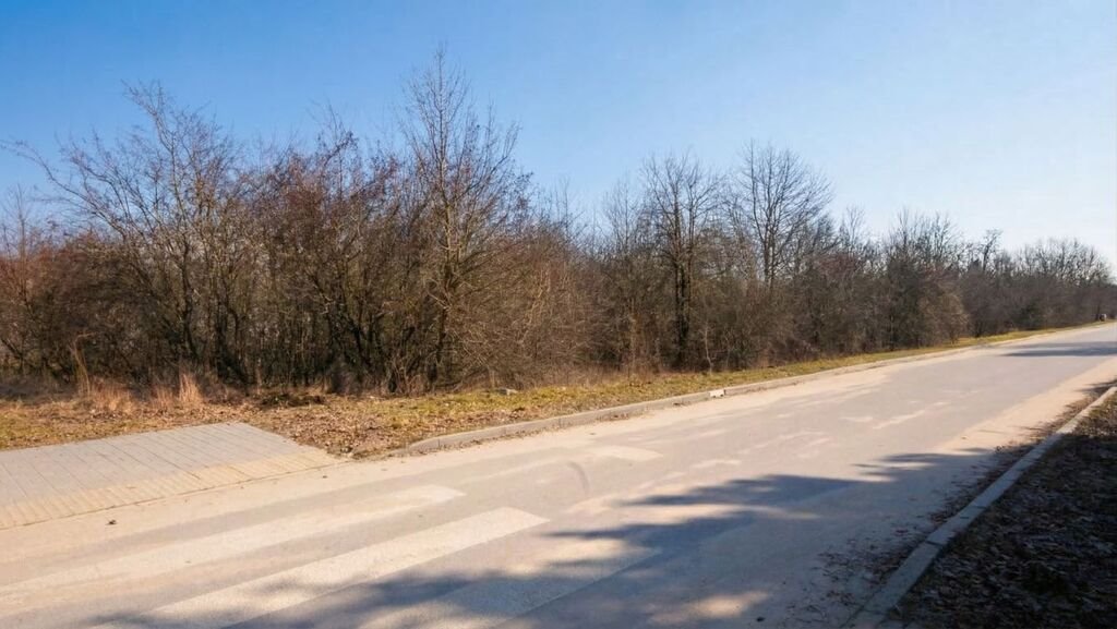 Działka budowlana 440 m² w Turce – możliwość zabudowy i mediów Turka  440m2 Foto 1