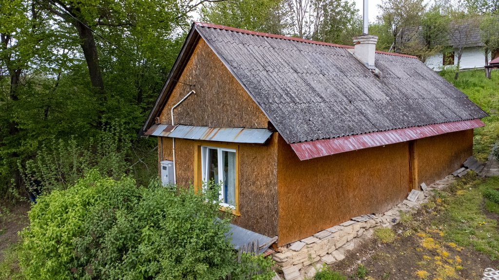 Urokliwy drewniany dom z 1,3 ha w Laskówce.: Laskówka