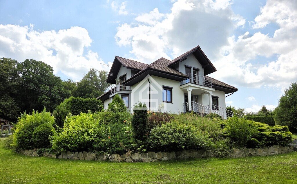 Dom na sprzedaż Gnojnik  294m2 Foto 1