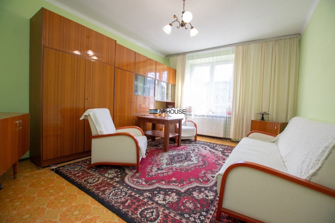 Dwupokojowe mieszkanie 49 m2 z dużą piwnicą, gotowe do remontu Kraków, Nowa Huta, Nowa Huta, os. Teatralne  49m2 Foto 1