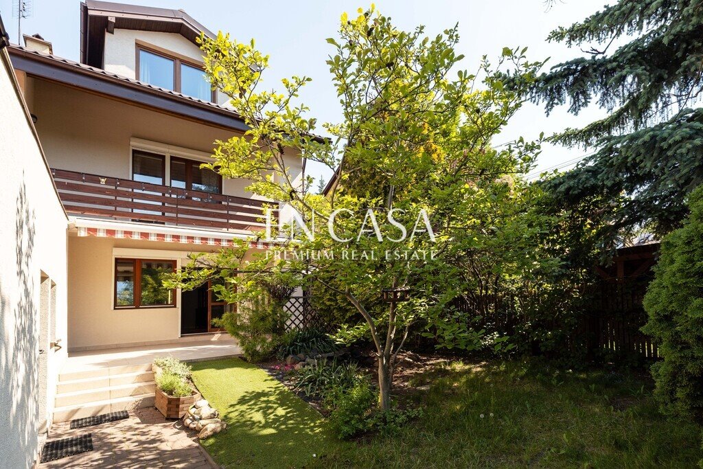 Przestronny dom 290 m² z ogrodem, garażem i poddaszem Piastów  290m2 Foto 1