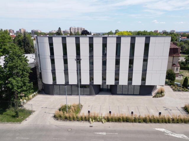 Zapraszam do obejrzenia nowoczesnego lokalu 300 m² w Opolu Opole, Ozimska  300m2 Foto 1