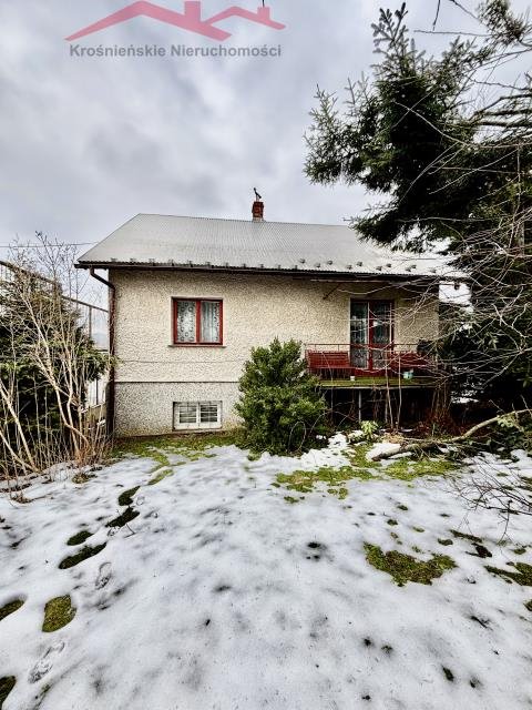 Dom z potencjałem do remontu w Krośnie – 100 m2 Krosno  100m2 Foto 1
