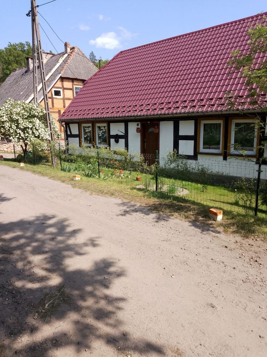 Urokliwy dom 83 m² z widokiem nad staw w Ogardy Ogardy  83m2 Foto 1