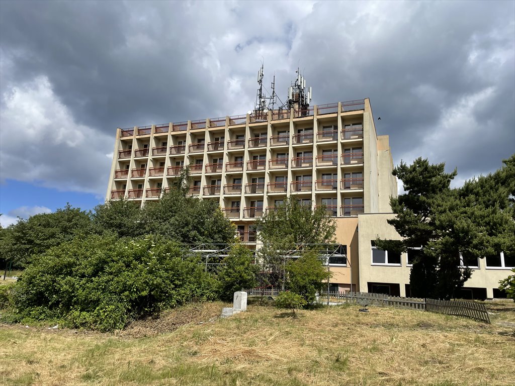 Hotel i nieruchomość komercyjna 2,6 ha z wyposażeniem Jastrzębia Góra, Kuracyjna 6  2 575m2 Foto 1