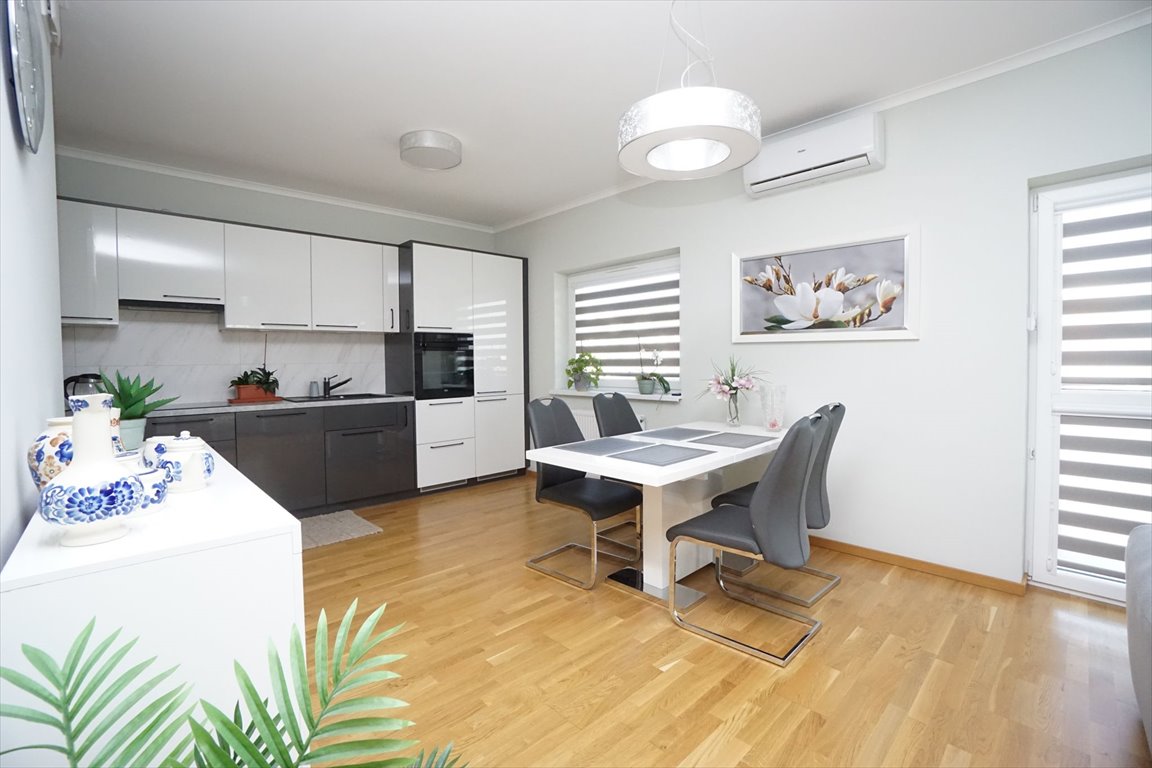 Sprzedam nowoczesne 76 m² mieszkanie z balkonami i garażem Jarosław, Jarosław  76m2 Foto 1