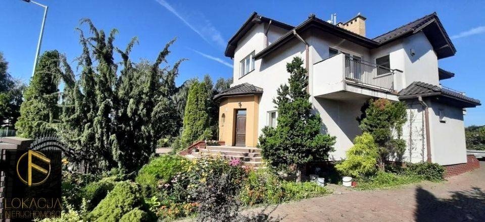 Polecam luksusową rezydencję 237 m² z lokalem usługowym w Kaliszu Kalisz  237m2 Foto 1