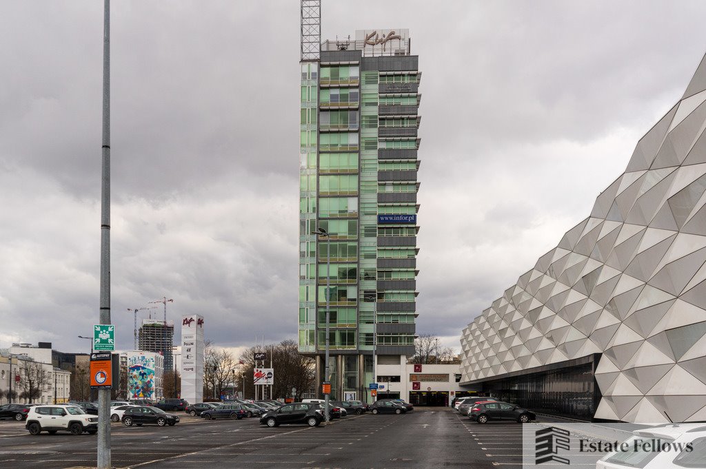 Nowoczesny biurowiec 588 m² na Woli z klimatyzacją i windami Warszawa, Wola, Okopowa  551m2 Foto 1