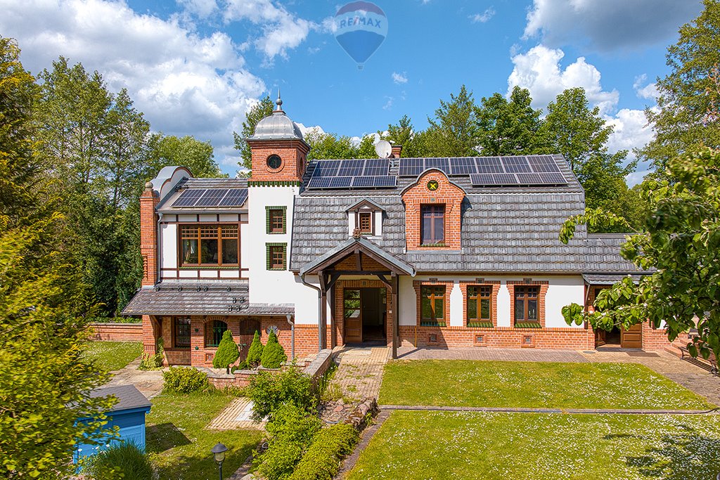 Dom na sprzedaż Brzeźnica, Klonowa  419m2 Foto 1