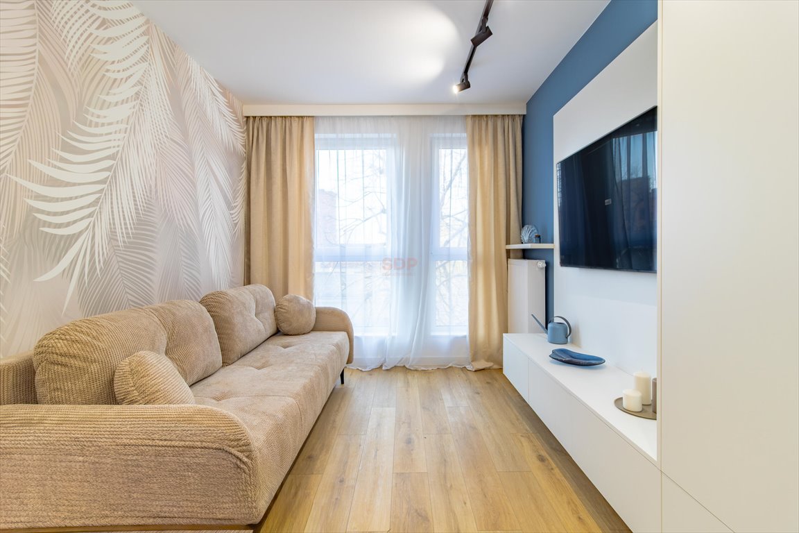 Nowoczesne 2-pokojowe mieszkanie z garażem i basenem na dachu Łódź, Górna, Milionowa  39m2 Foto 1