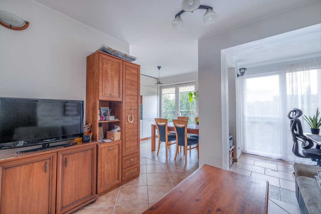 Sprzedam 3-pokojowe mieszkanie 52 m² z balkonem w Rumii Rumia  52m2 Foto 1