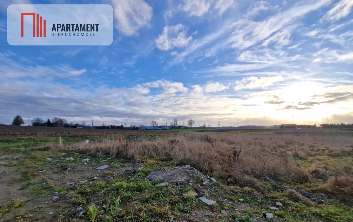 Działka budowlana na sprzedaż Tokary  1 020m2 Foto 1